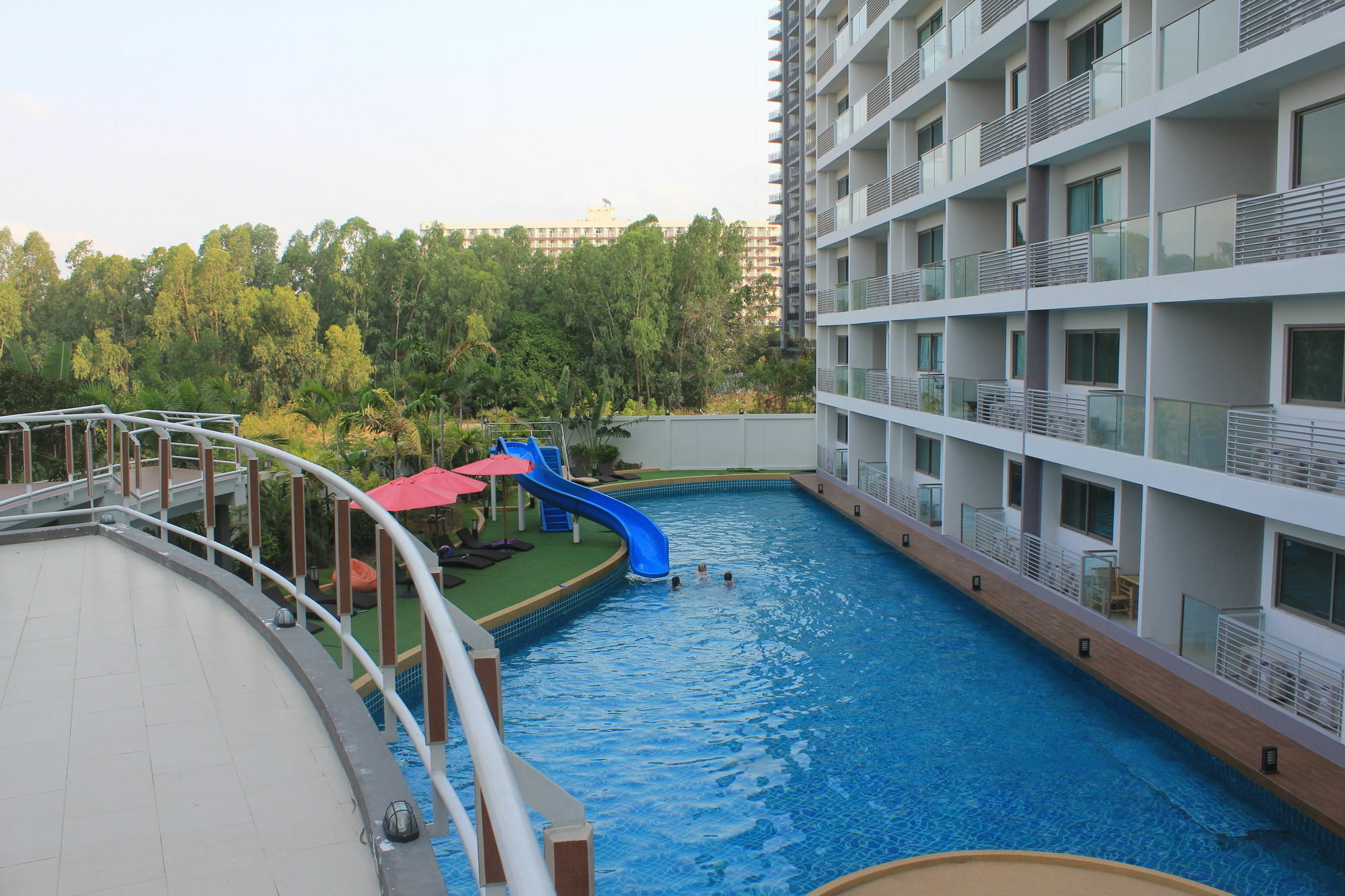 Laguna Beach Resort Jomtien Beach Exterior photo