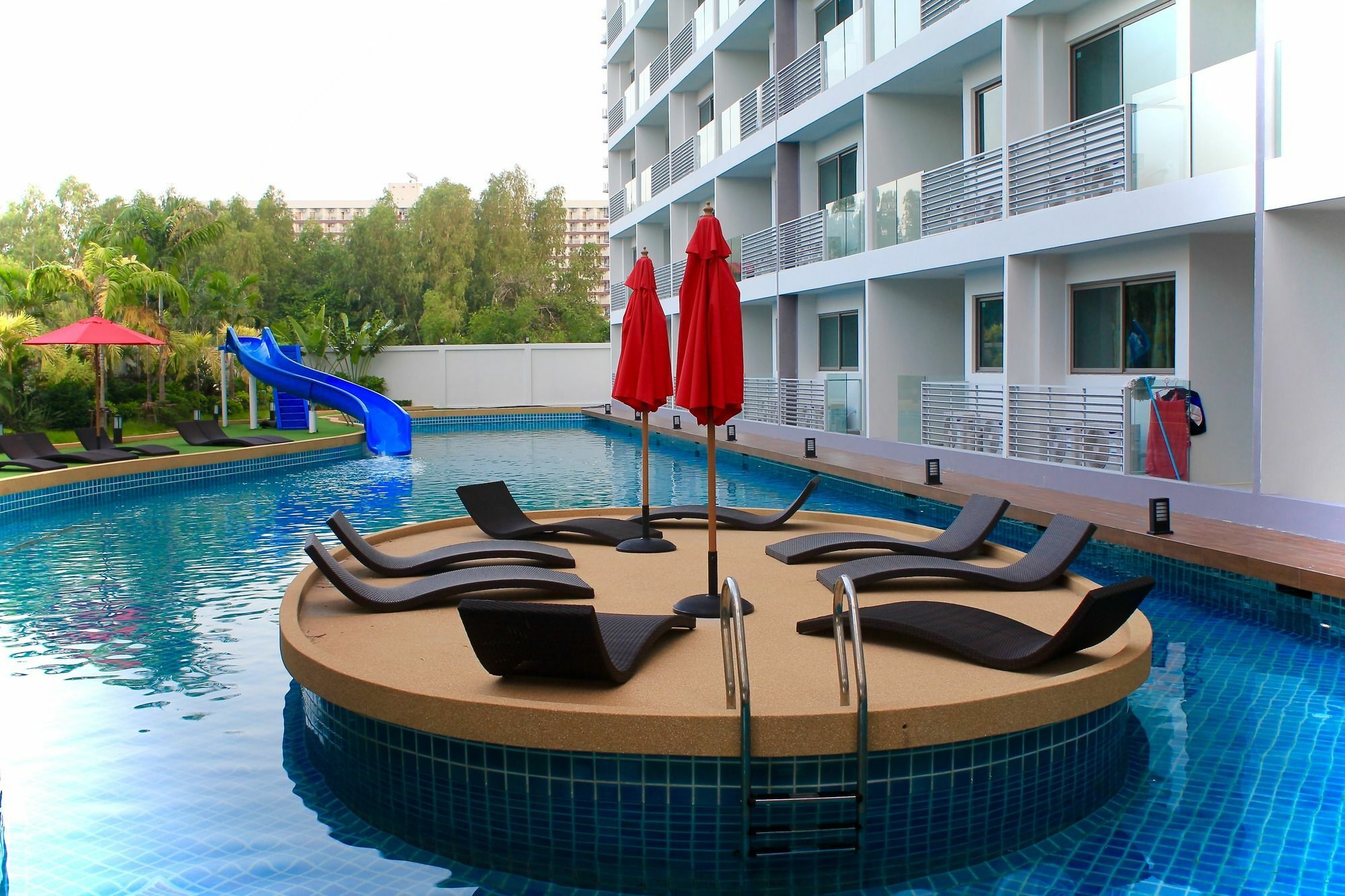 Laguna Beach Resort Jomtien Beach Exterior photo