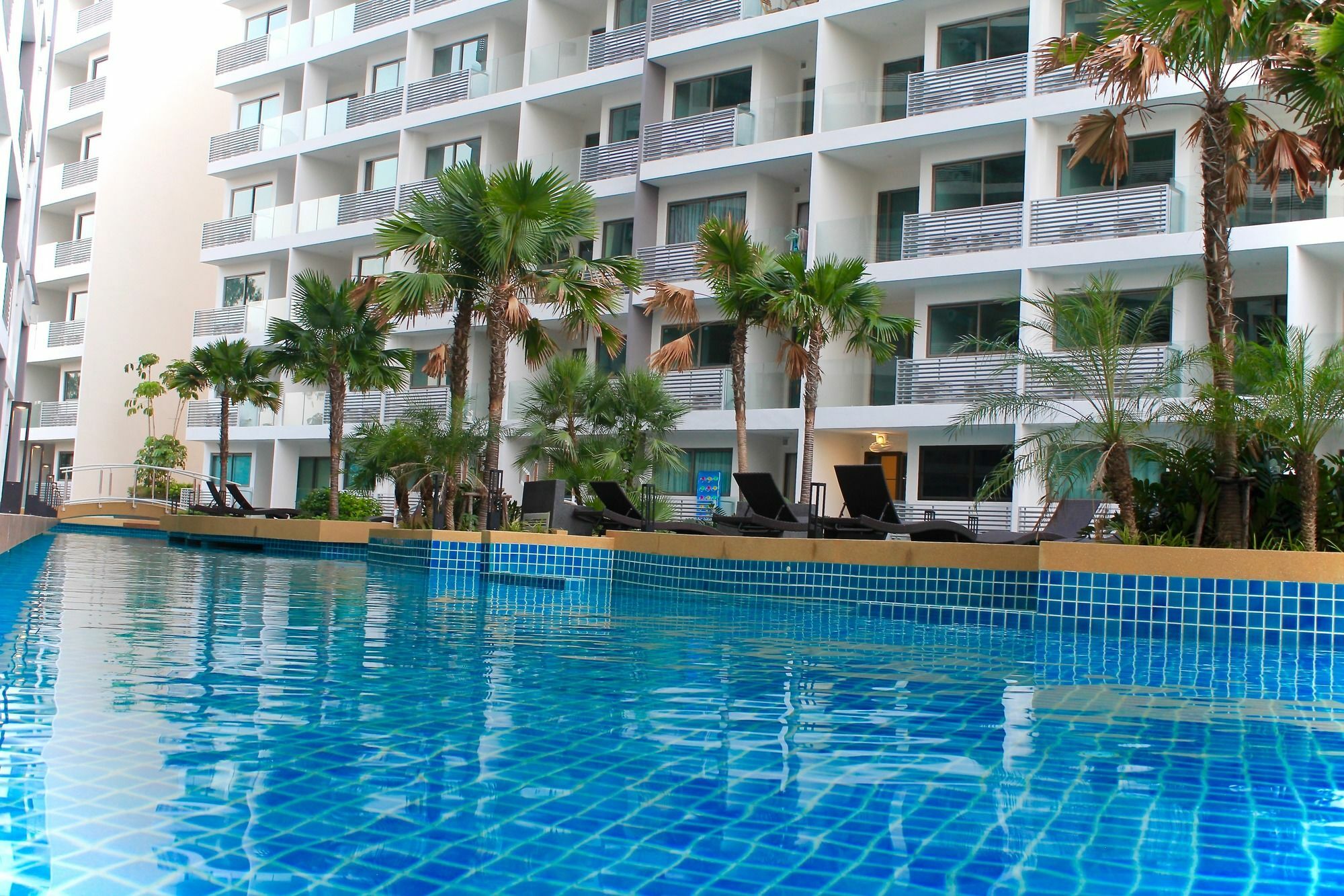 Laguna Beach Resort Jomtien Beach Exterior photo